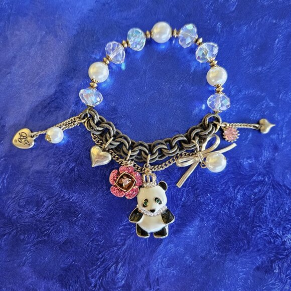 🐼🎄 Betsey ROYAL ENGAGEMENT Panda🎄🐼Charm Bracelet. 7" 🎉🎈GREAT GIFT 🎉🎈 - Picture 1 of 11